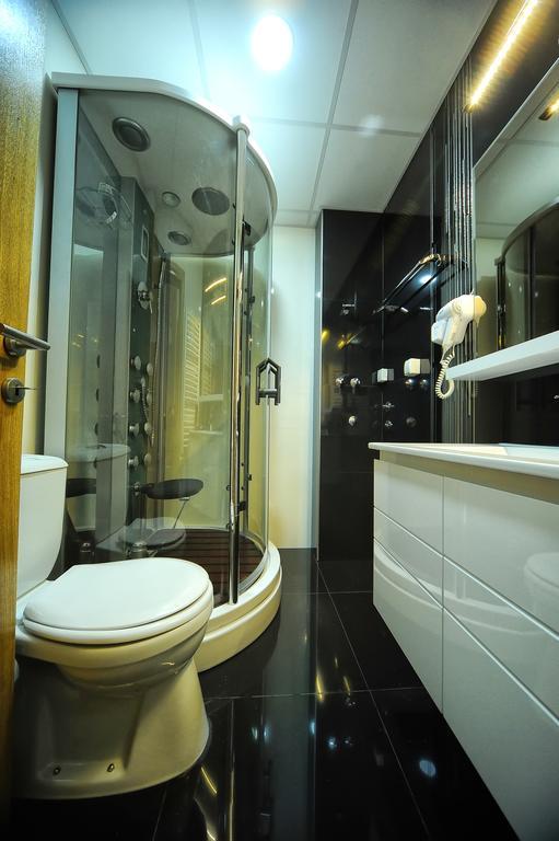 Garni Uni Elita Lux Hotel Ni Værelse billede