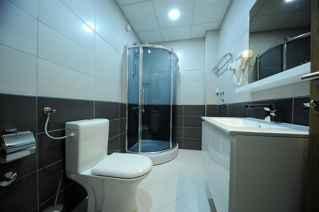 Garni Uni Elita Lux Hotel Ni Eksteriør billede