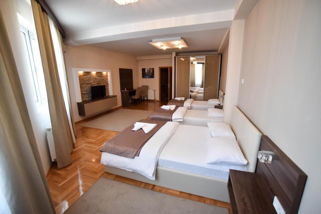 Garni Uni Elita Lux Hotel Ni Eksteriør billede